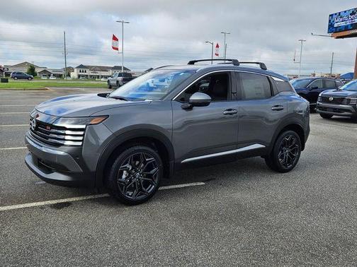 2025 Nissan Kicks SR