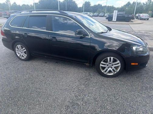 Black Uni 2013 Volkswagen Jetta SportWagen TDI