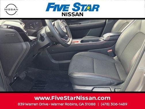 2t Gun Blk Roof 2025 Nissan Kicks SR