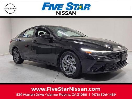 Black 2024 Hyundai ELANTRA SEL