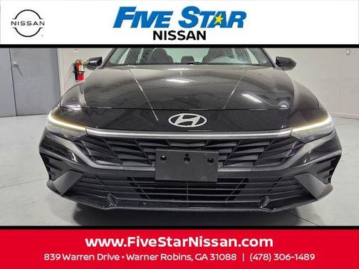 Black 2024 Hyundai ELANTRA SEL