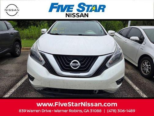 White 2018 Nissan Murano SV