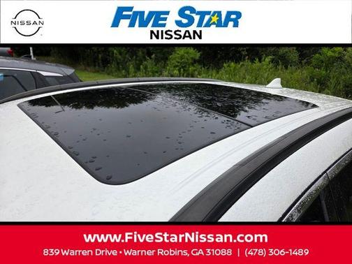 White 2018 Nissan Murano SV