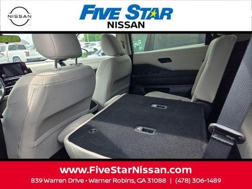 Gun Metallic 2024 Nissan Pathfinder SV