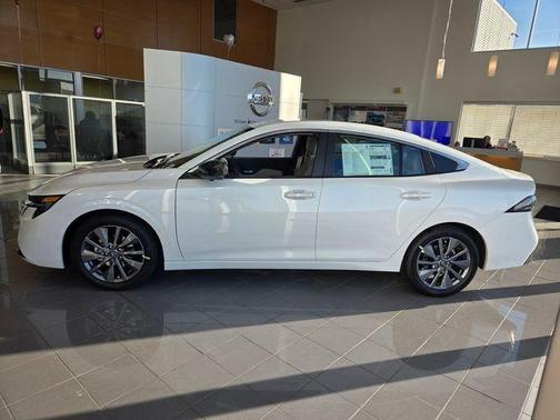 Aspen White 2026 Nissan Sentra SL