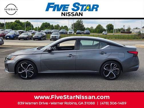 Gun Metallic 2024 Nissan Altima 2.5 SR