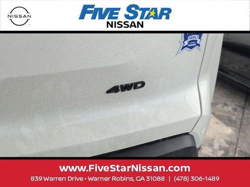 Glacier White 2023 Nissan Pathfinder Rock Creek
