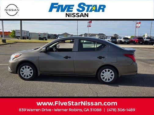 2016 Nissan Versa 1.6 S+