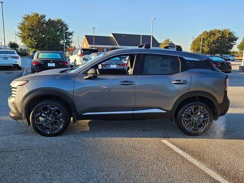 Gun Metallic 2026 Nissan Kicks SR