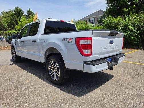 SPACE WHITE METALLIC 2022 Ford F-150 XL