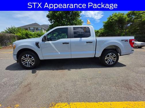 SPACE WHITE METALLIC 2022 Ford F-150 XL