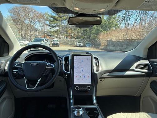 BURGUNDY VELVET MET TINT CC 2023 Ford Edge TITANIUM