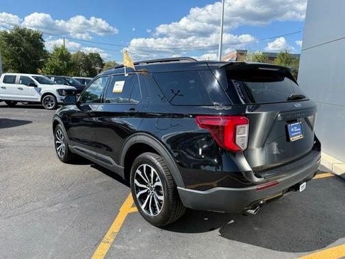 2022 Ford Explorer ST-LINE