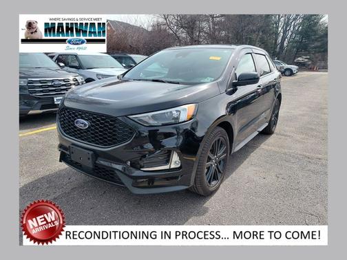 AGATE BLACK METALLIC 2023 Ford Edge ST LINE