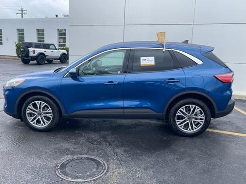 2022 Ford Escape SEL