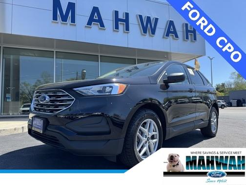 2022 Ford Edge SE