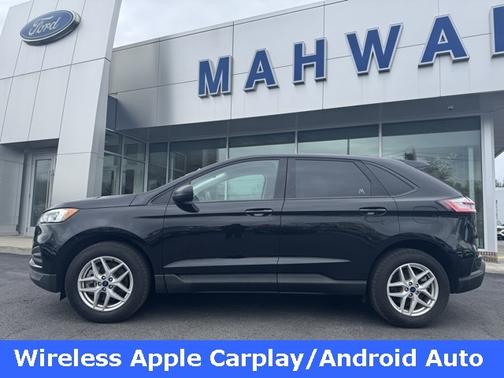 2022 Ford Edge SE