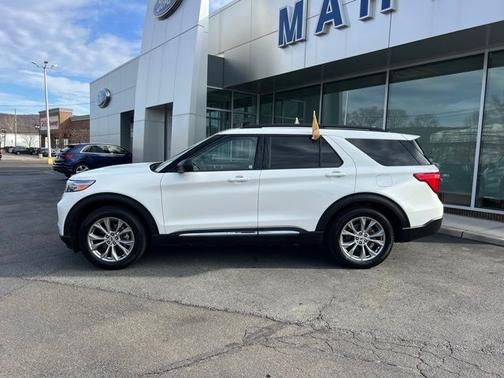 STAR WHITE MET TRI-COAT 2023 Ford Explorer XLT