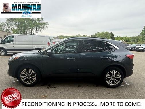 STONE BLUE METALLIC 2022 Ford Escape SEL