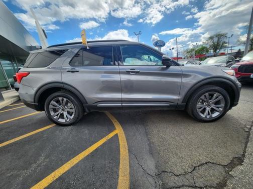 CARBONIZED GRAY METALLIC 2023 Ford Explorer XLT