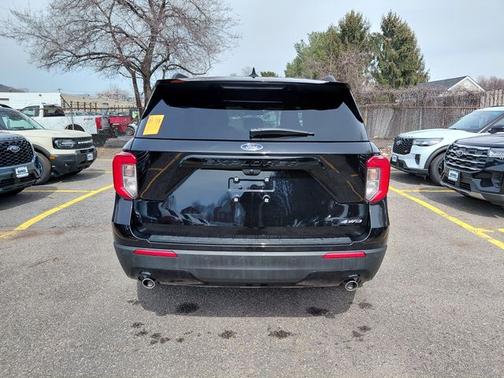 AGATE BLACK METALLIC 2023 Ford Explorer ST-LINE