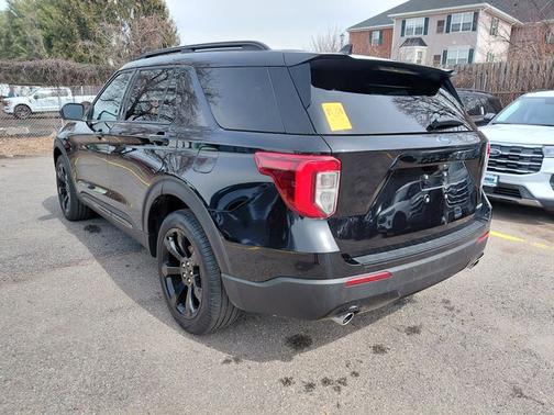 AGATE BLACK METALLIC 2023 Ford Explorer ST-LINE