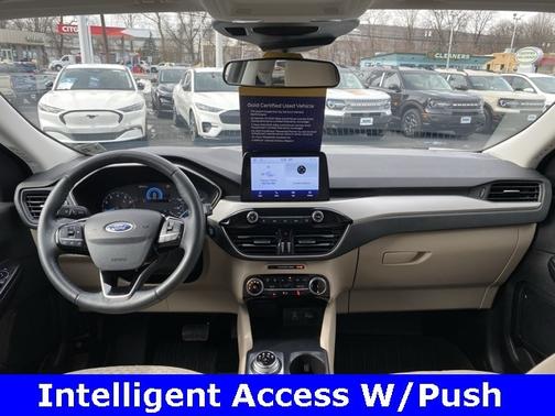 2022 Ford Escape SE