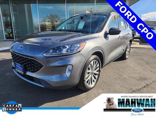 2022 Ford Escape TITANIUM