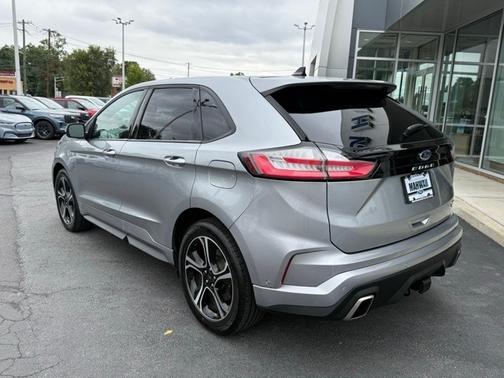 2022 Ford Edge ST