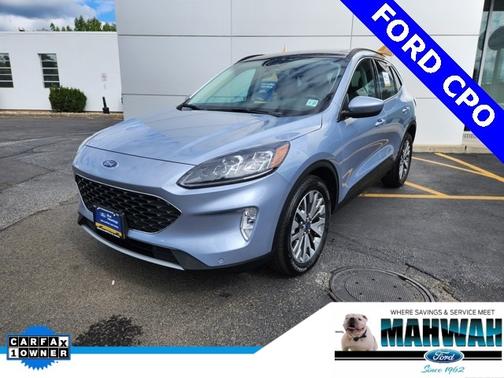 2022 Ford Escape TITANIUM
