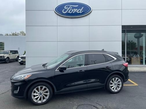 2021 Ford Edge TITANIUM