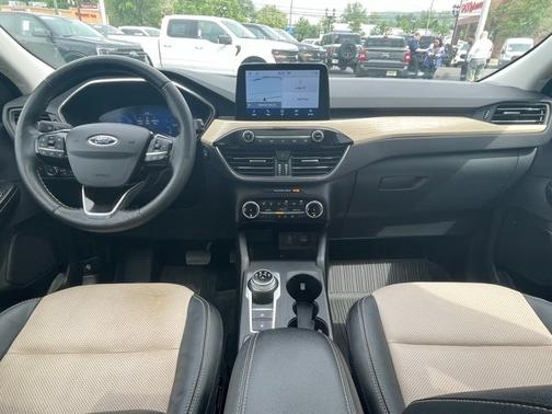 2021 Ford Edge TITANIUM