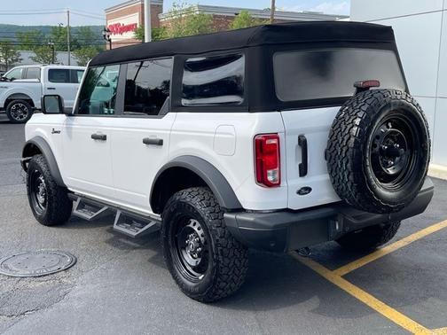 2023 Ford Bronco BLACK DIAMOND