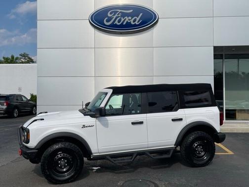 2023 Ford Bronco BLACK DIAMOND