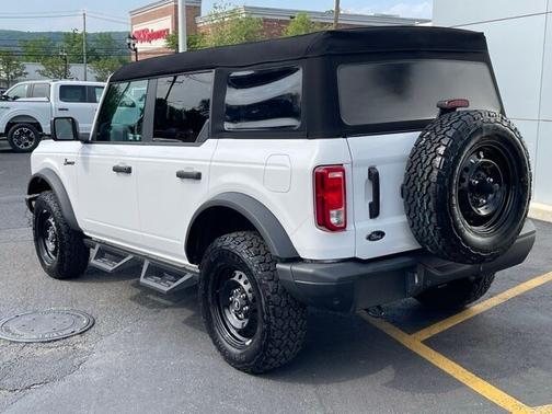 2023 Ford Bronco BLACK DIAMOND
