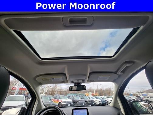 2022 Ford EcoSport SES