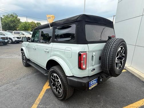 CACTUS GRAY 2024 Ford Bronco OUTER BANKS