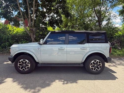 CACTUS GRAY 2024 Ford Bronco OUTER BANKS