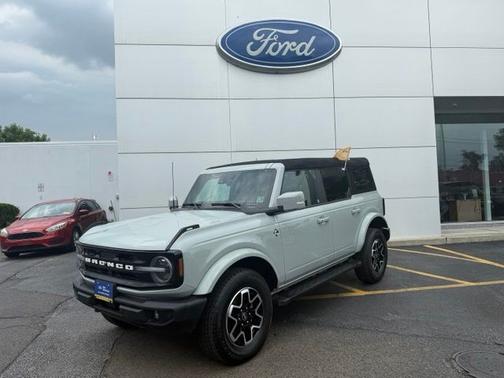 CACTUS GRAY 2024 Ford Bronco OUTER BANKS