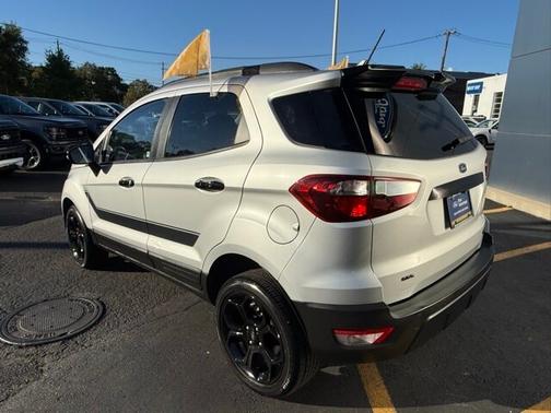 2022 Ford EcoSport SES