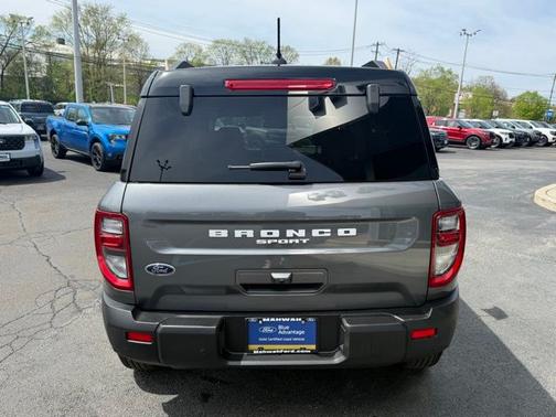 CARBONIZED GRAY METALLIC 2025 Ford Bronco Sport OUTER BANKS