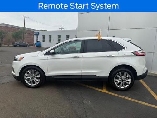 STAR WHITE 2023 Ford Edge TITANIUM