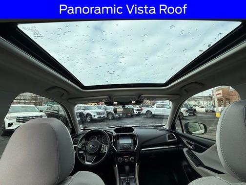 Crystal White Pearl 2024 Subaru Forester PREMIUM