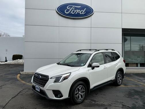 2024 Subaru Forester PREMIUM