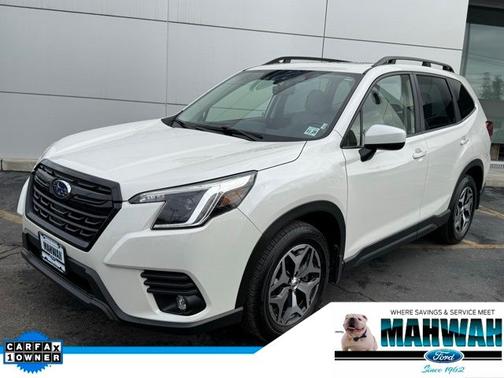 2024 Subaru Forester PREMIUM