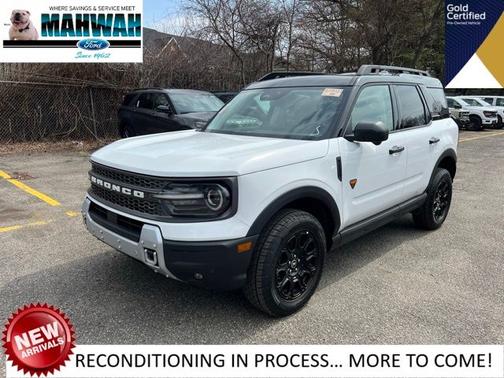 OXFORD WHITE 2025 Ford Bronco Sport BADLANDS