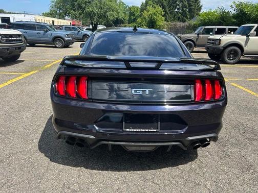 MISCHIEVOUS PURPLE METALLIC 2022 Ford Mustang GT