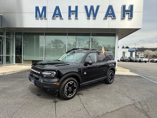 SHADOW BLACK 2025 Ford Bronco Sport OUTER BANKS