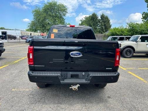 AGATE BLACK METALLIC 2023 Ford F-150 XLT