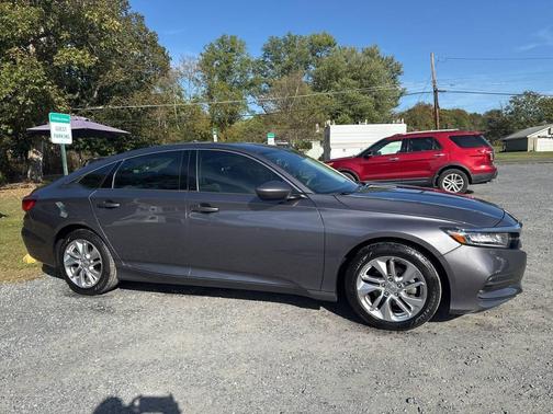 2019 Honda Accord LX 4dr Sedan